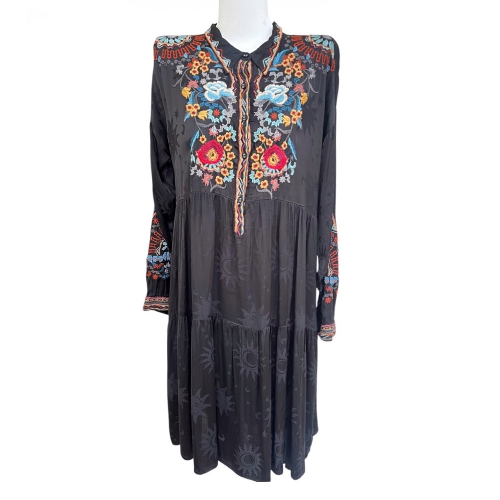 Johnny Was NWT Embroidered Shift Tiered Dress Black Celestial Sz S Long Slv Boho